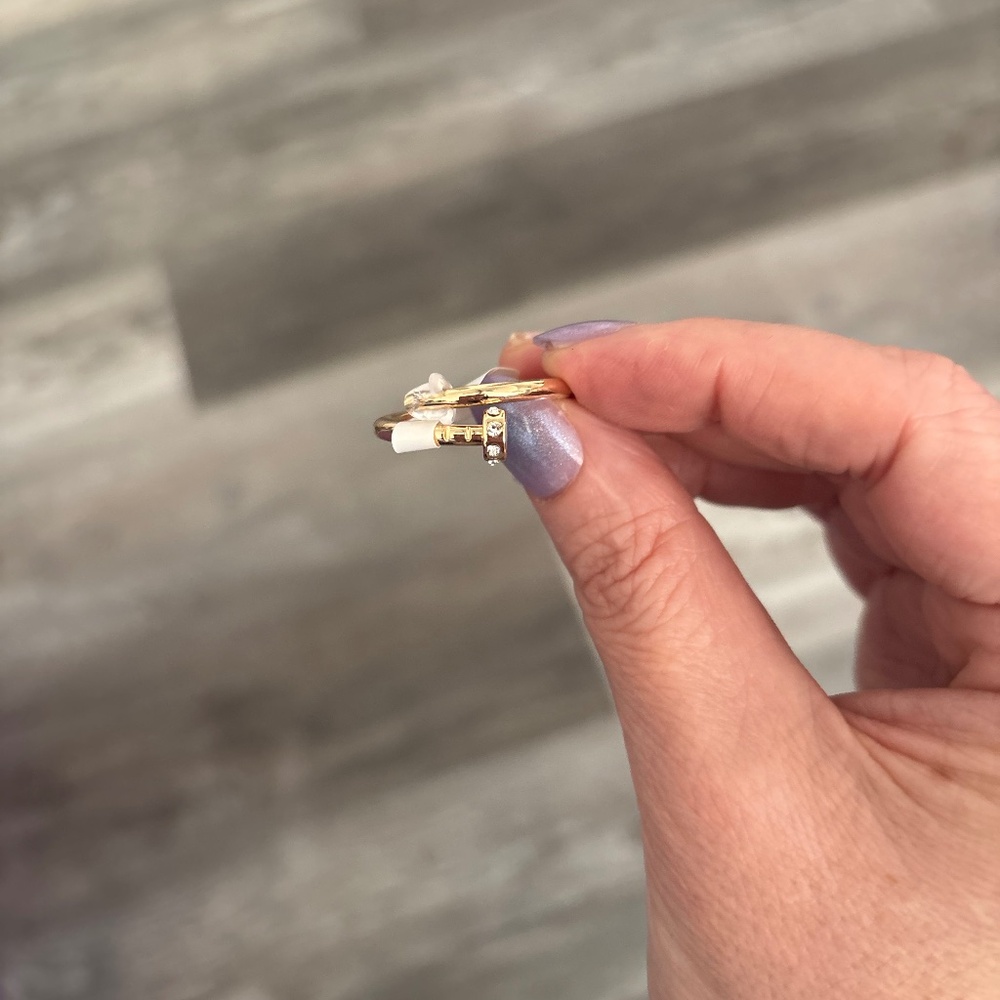 Crest Ring